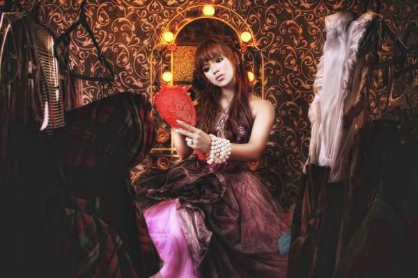 Photograph Ardhi Makhruzar Dressing Room on One Eyeland